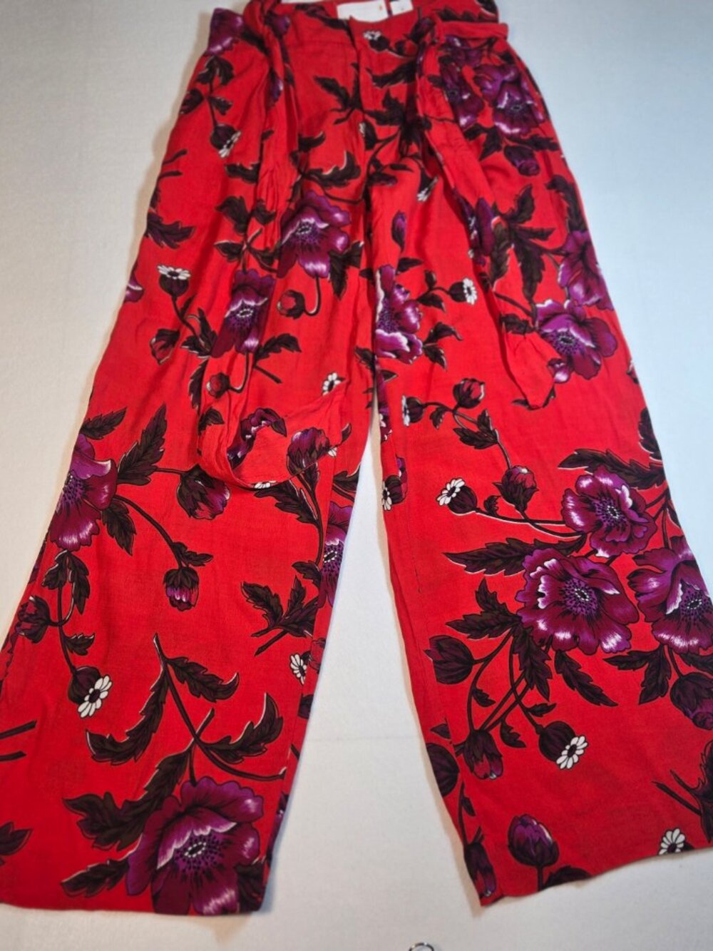 Anthropologie Ett Twa Red Slacks Size 4